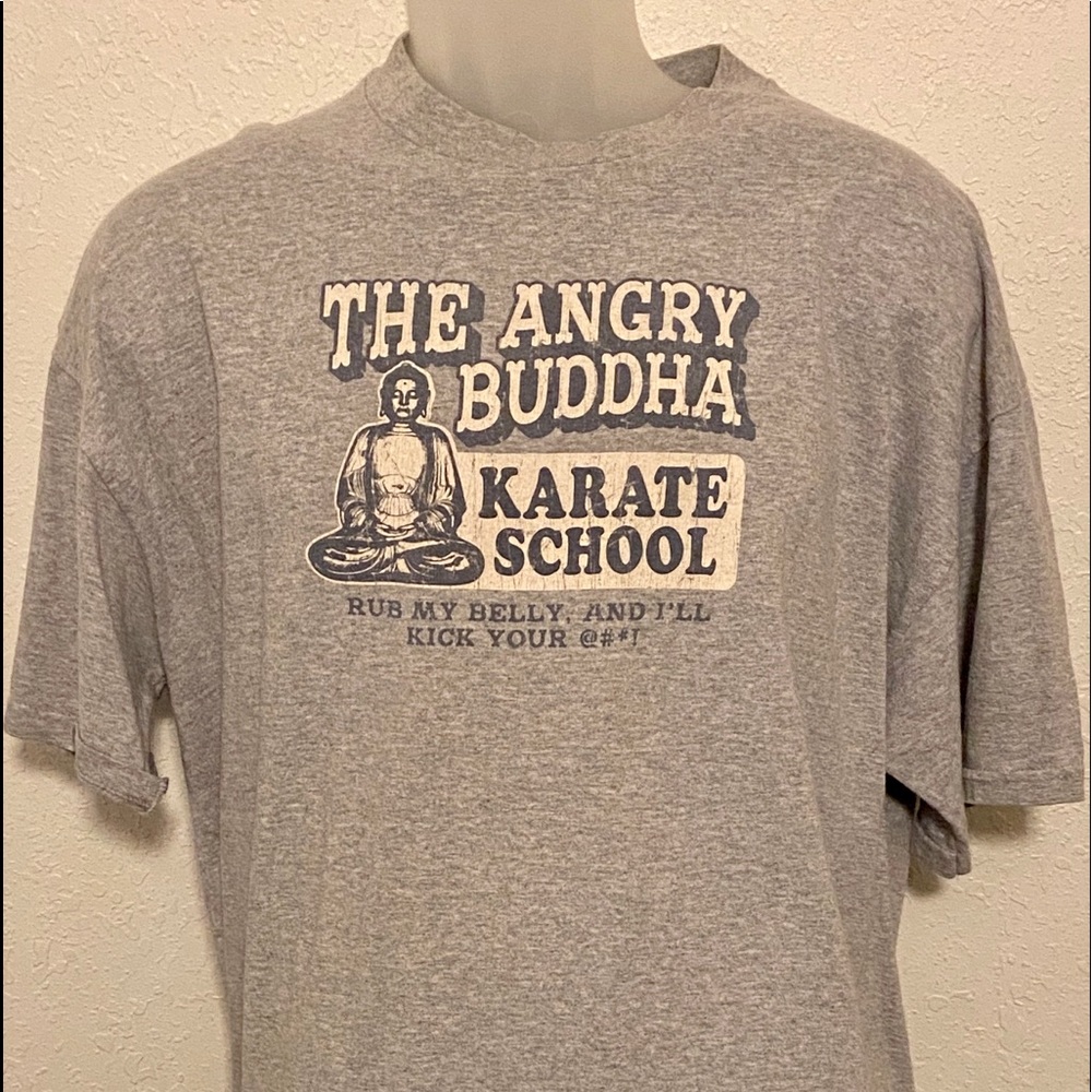 Men’s T-shirt Size XL